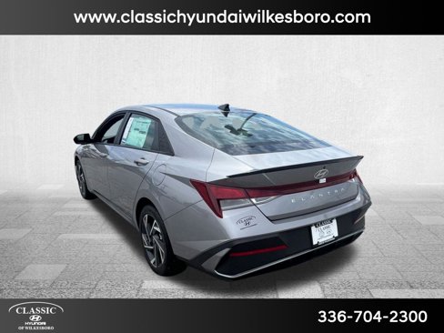New 2025 Hyundai Elantra Sport image 7