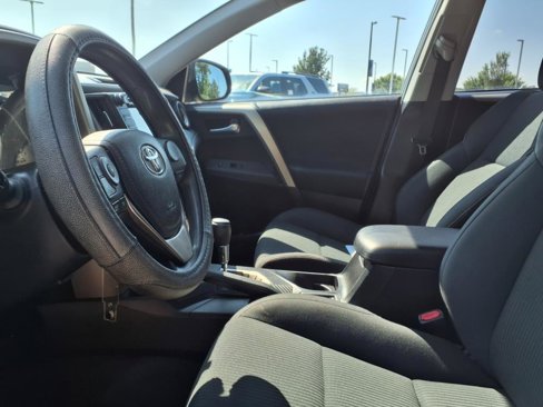 Used 2015 Toyota RAV4 XLE image 14