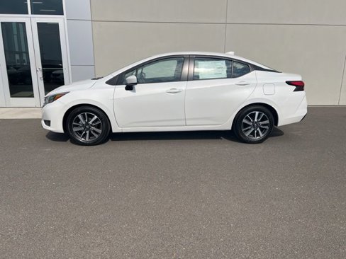 New 2025 Nissan Versa SV image 4
