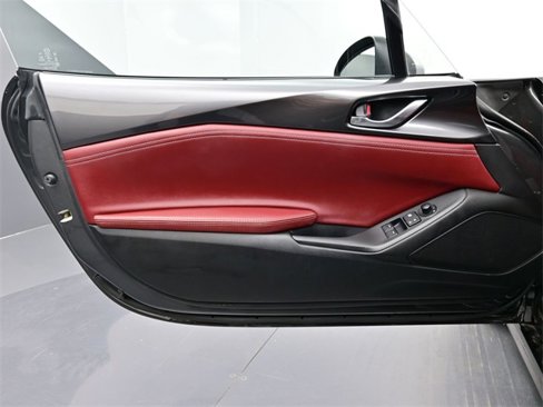 Used 2020 MAZDA MX-5 Miata RF Grand Touring image 5