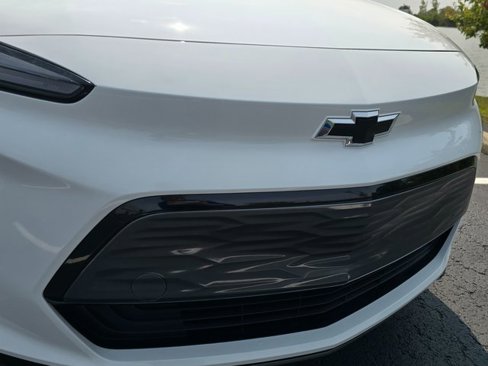 Used 2023 Chevrolet Bolt EUV LT w/ Redline Edition image 15
