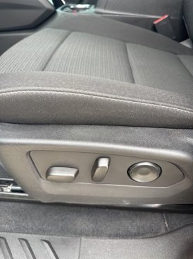 Used 2024 GMC Canyon Elevation w/ Convenience Package image 15
