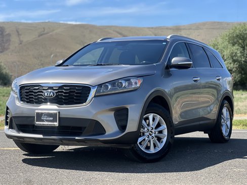 Used 2019 Kia Sorento LX w/ LX Convenience Package image 9