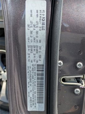 Used 2019 Jeep Cherokee Limited image 31
