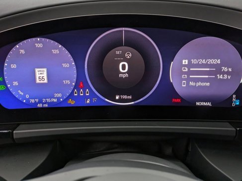 New 2024 Porsche Macan 4 Electric image 12