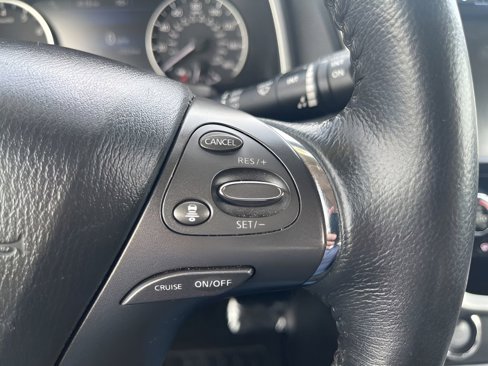 Used 2023 Nissan Murano SV image 16