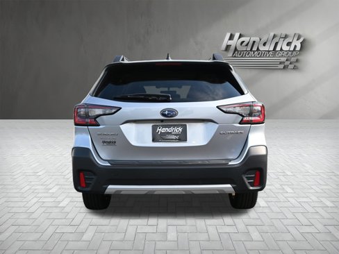Used 2022 Subaru Outback Limited image 8