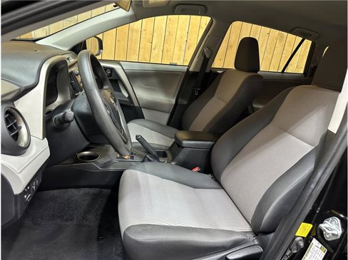 Used 2013 Toyota RAV4 LE image 16