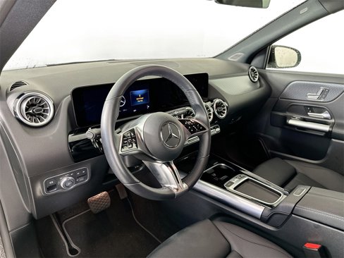 Certified 2025 Mercedes-Benz GLA 250 image 9