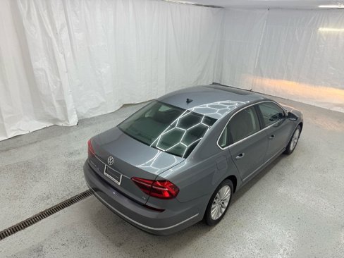 Used 2017 Volkswagen Passat 1.8T SE image 37