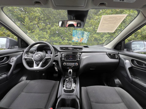 Used 2021 Nissan Rogue Sport S image 29