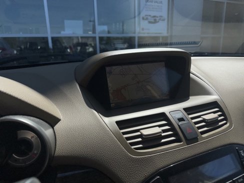 Used 2012 Acura MDX w/ Technology & Entertainment image 2