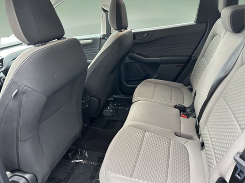 Used 2022 Ford Escape SE w/ Cold Weather Package image 11