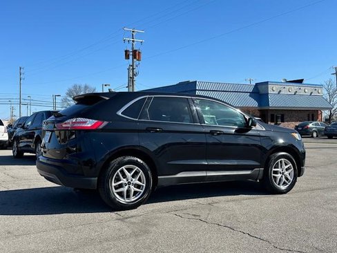 Used 2023 Ford Edge SEL image 8