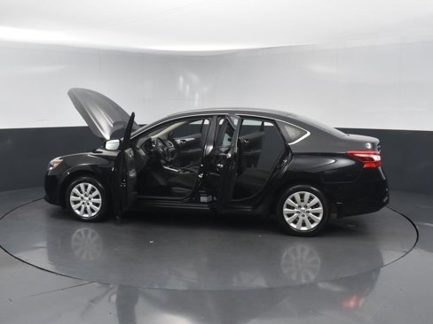 Used 2018 Nissan Sentra S image 27