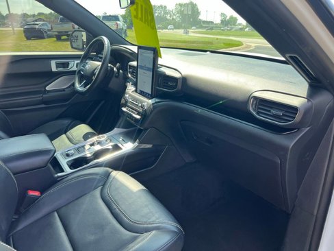 Certified 2020 Ford Explorer ST w/ Premium Technology Package image 15