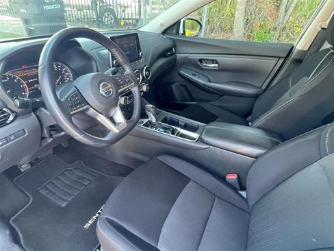 Used 2020 Nissan Sentra SV image 7