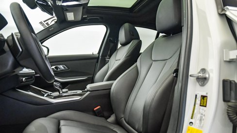 Used 2021 BMW 330i Sedan w/ Premium Package image 19