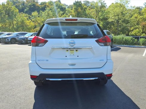Used 2017 Nissan Rogue S image 6