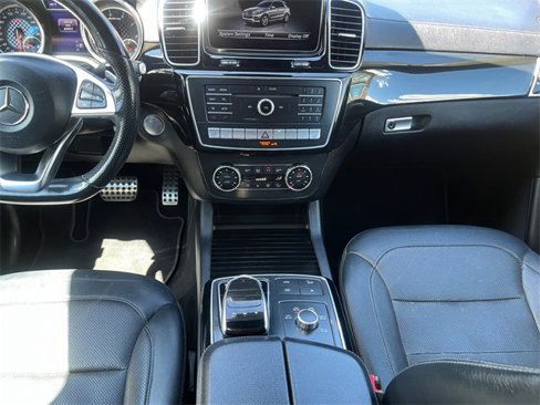 Used 2019 Mercedes-Benz GLE 43 AMG 4MATIC image 11