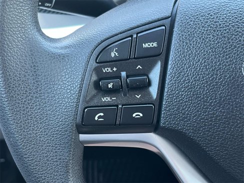 Used 2020 Hyundai Tucson SE image 28