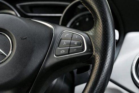 Used 2018 Mercedes-Benz CLA 250 4MATIC image 24