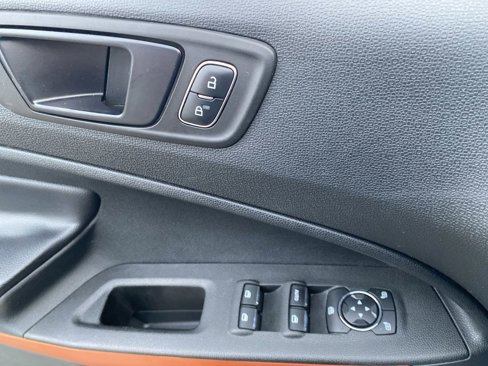Used 2018 Ford EcoSport SES w/ SES Cold Weather Package image 21