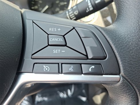 Used 2020 Nissan Rogue Sport SV image 21