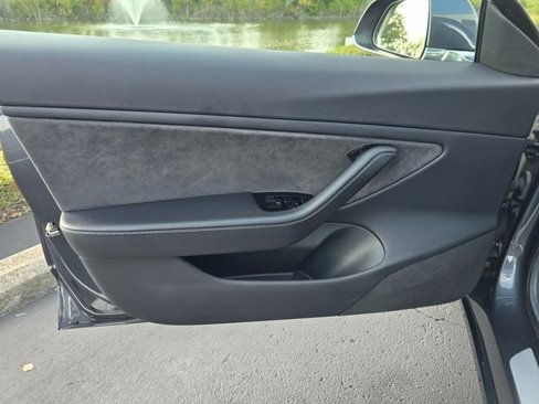 Used 2018 Tesla Model 3 Long Range image 25