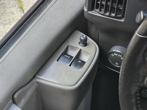 Used 2020 Chevrolet Express 2500 w/ Safety Package image 20