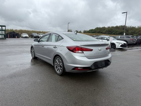 Used 2020 Hyundai Elantra Limited image 8