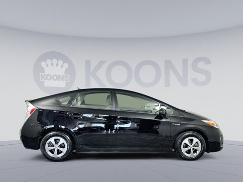 Used 2014 Toyota Prius Four image 8