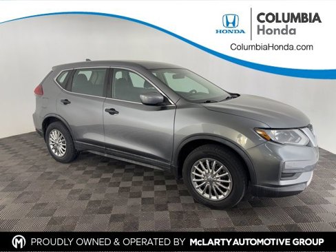 Used 2018 Nissan Rogue S image 1