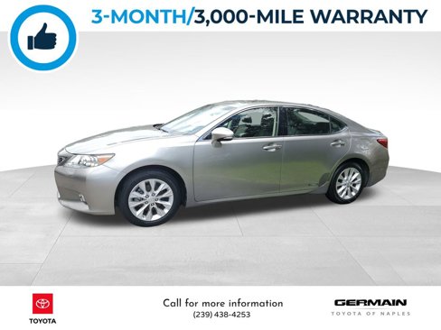 Used 2015 Lexus ES 300h image 10