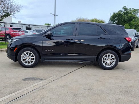 Used 2024 Chevrolet Equinox LS image 4