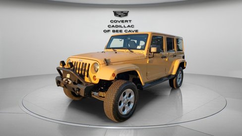 Used 2013 Jeep Wrangler Unlimited Sahara image 3