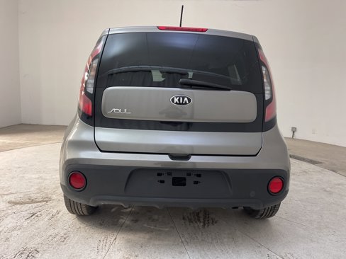 Used 2018 Kia Soul image 12