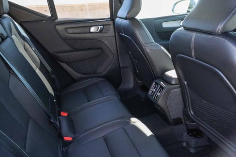 Used 2025 Volvo XC40 B5 Plus w/ Protection Package Premier image 13