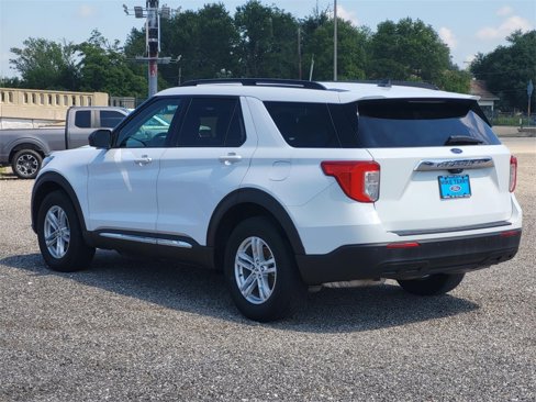 Used 2022 Ford Explorer XLT image 4