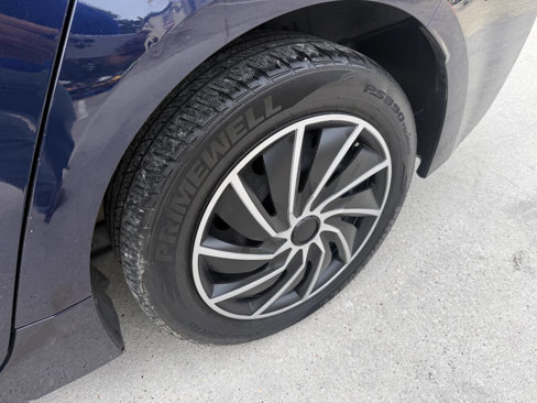 Used 2021 Toyota Corolla LE image 17