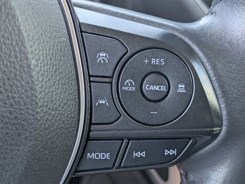 Used 2023 Toyota Corolla Cross LE image 24