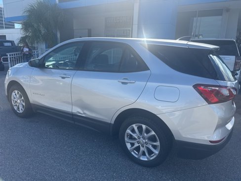 Used 2019 Chevrolet Equinox LS image 6