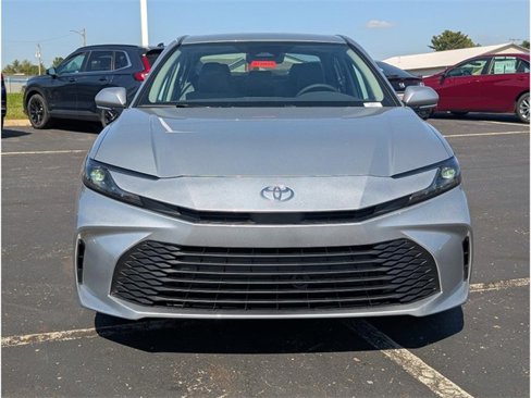 New 2026 Toyota Camry LE w/ Convenience Package image 2