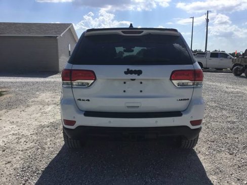 Used 2018 Jeep Grand Cherokee Laredo image 4