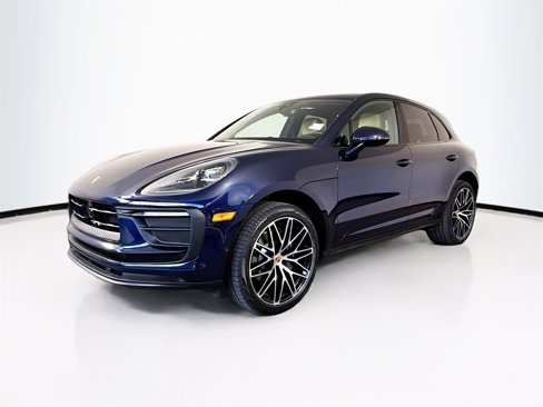 Certified 2022 Porsche Macan image 1