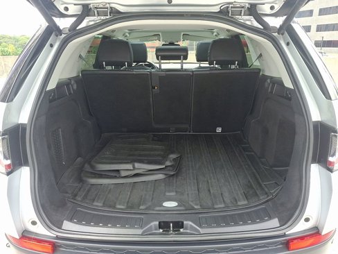 Used 2018 Land Rover Discovery Sport HSE image 19