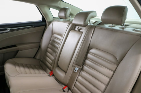 Used 2020 Ford Fusion SEL image 25