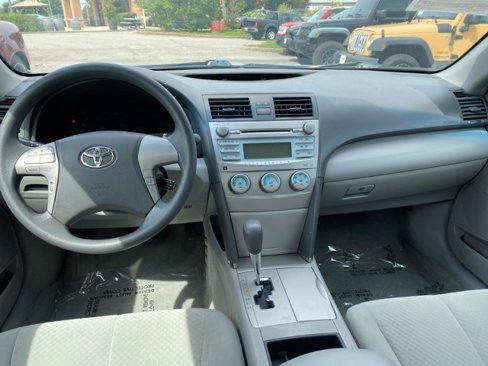 Used 2009 Toyota Camry LE image 7