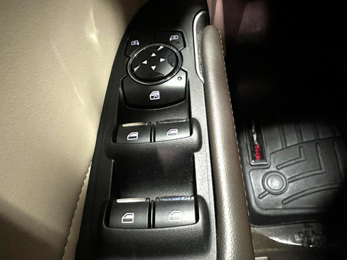 Used 2019 Lincoln MKC Premiere image 31