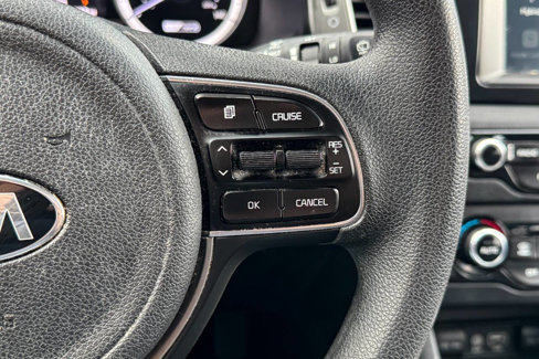 Used 2019 Kia Niro LX image 24